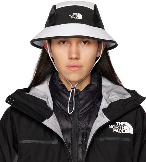 north face tnf.